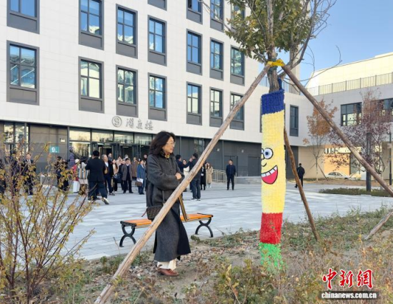 10��23���������L(zh��ng)������W(xu��)���o�䴩�����¡������� �z