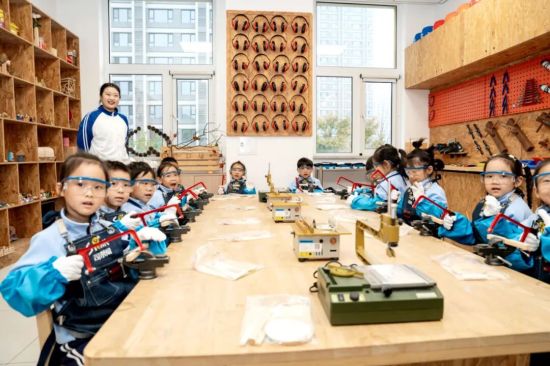 ���¸��^(q��)�׃��@С�����ڄ�(chu��ng)�ͽ����_չ�ֹ����`�W��