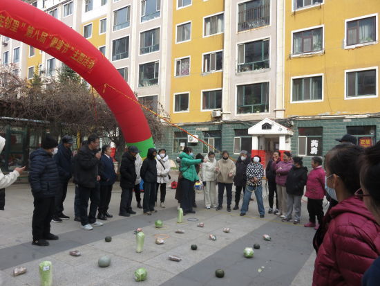 勝利街道民和社區(qū)開展“情暖重陽·愛在鄰里”健康節(jié)主題活動(dòng) 勝利街道民和社區(qū)開展“情暖重陽·愛在鄰里”健康節(jié)主題活動(dòng)