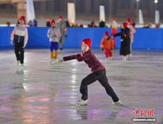 1��6���������L����С�\(y��n)�ӆT���^��չʾ���ӻ��������� �z