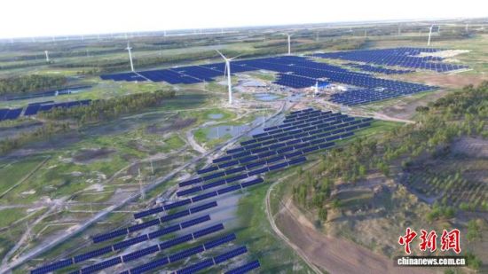 2025�괺�����ְ׳��읙(r��n)�G�ܹ���վ��(�Y�ψD) ��ӭѩ �z