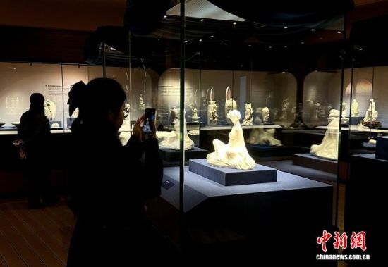 4��22���������L�������^�����֙Cӛ䛾������������� �z