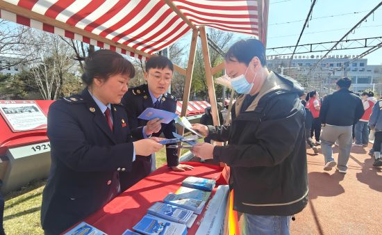 ���D�hί������/���D